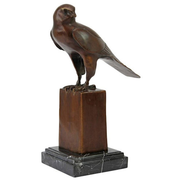 This sculpture pays homage to the noble birds used in the ancient European sport of falconry